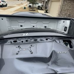 Honda Odyssey Elite Trunk 