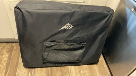 The 3B Deluxe Portable Massage Table