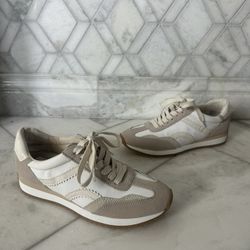 NWOT Size 8 Dolce Vita Emely Leather Sneakers