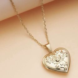 Golden Heart with Rose Vintage Locket Chain Style Necklace