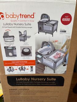 Baby Trend bassinet/changing table/play pen