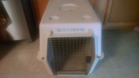 VERY Sturdy dog crate
