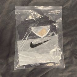 Barcelona Special Edition Kit Size: Men’s Small