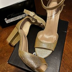 Champagne Size 81/2 Heels 