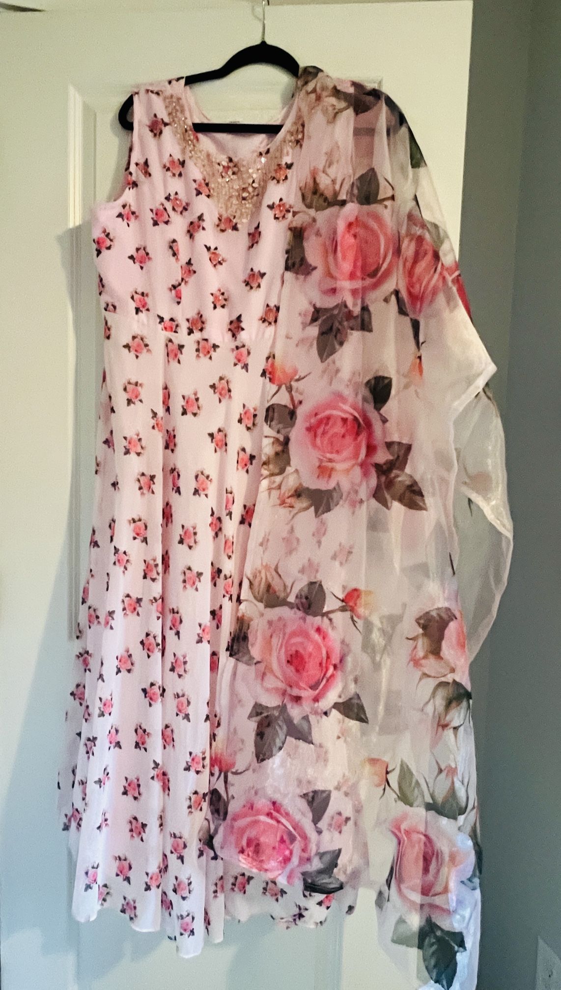 Floral pink dress with organza dupatta