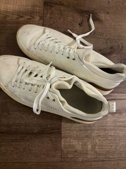 Shoes size 13