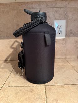 Never Used RAYMYLO 1-Gal Bottle Black
