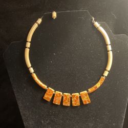 Ladies necklace