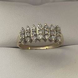 10K Yellow Gold ~1/4CTW Diamond Mock Cluster Stairstep Ring Size 7