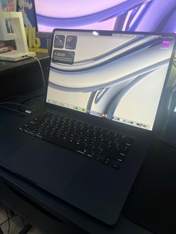 2025 MacBook Air 15” M4 | 16GB/256GB | Midnight | Excellent Condition + Charger