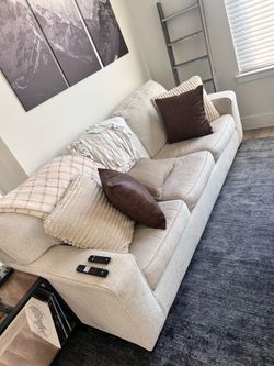 Pullout bed couch