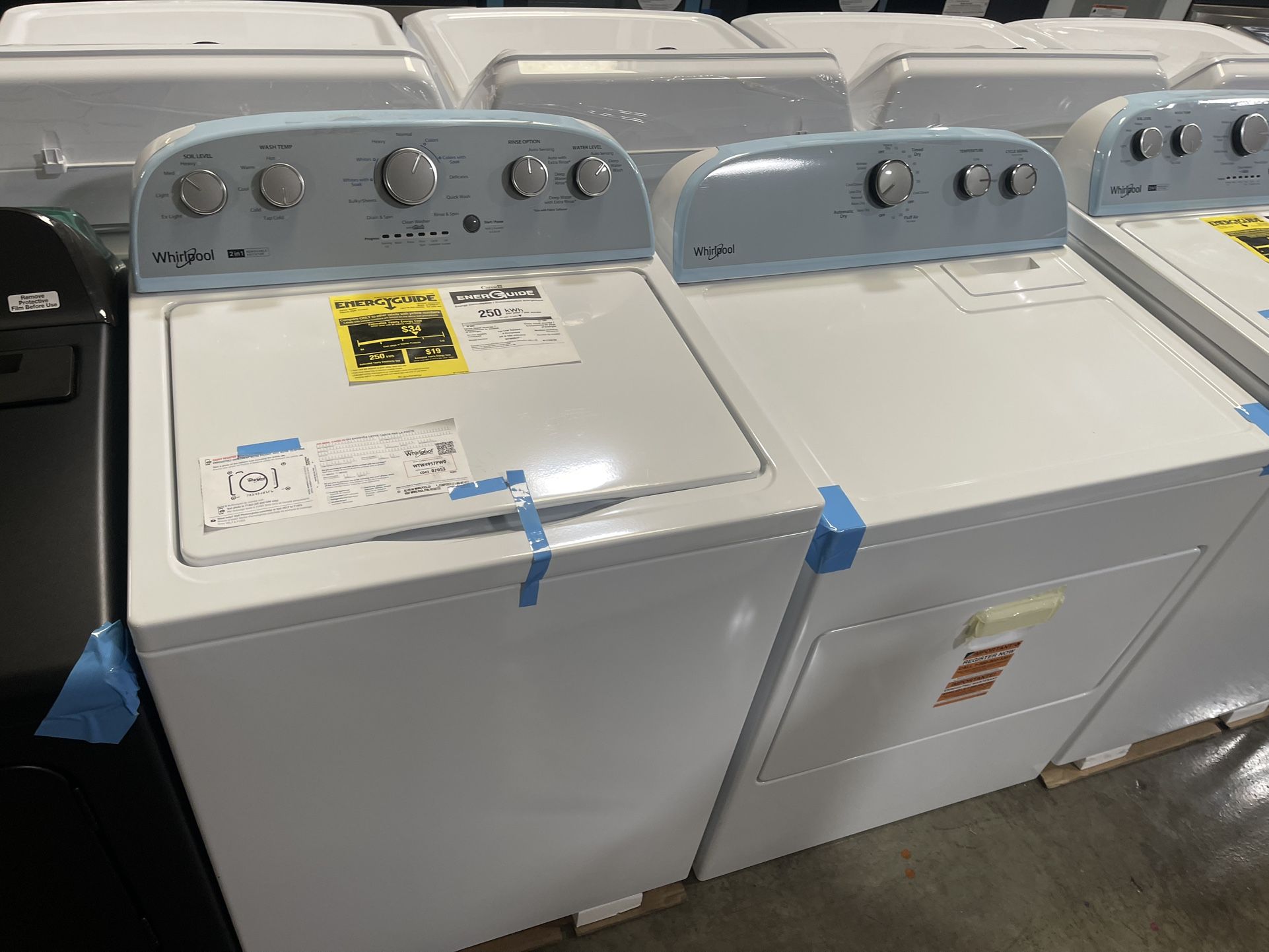 NEW WHIRLPOOL WASHER AND DRYER SET