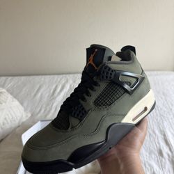 Undefeated 4s Sz 10.5 