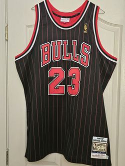 Authentic 96,97 Michael Jordan Jersey