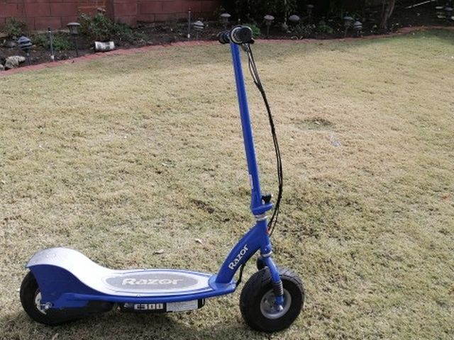 Razor E300 Scooter