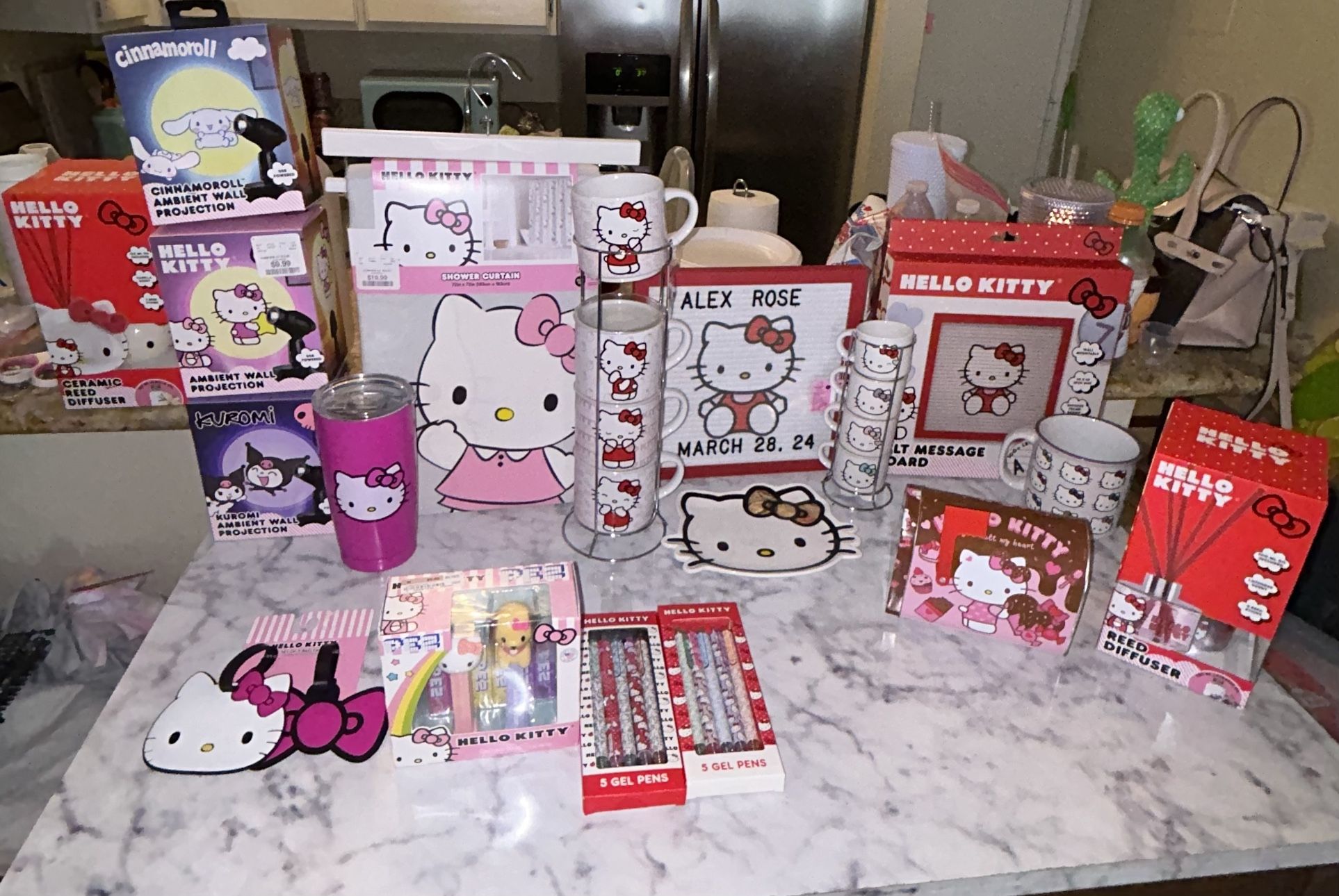 hello kitty π READ DESCRIPTION FOR PRICES