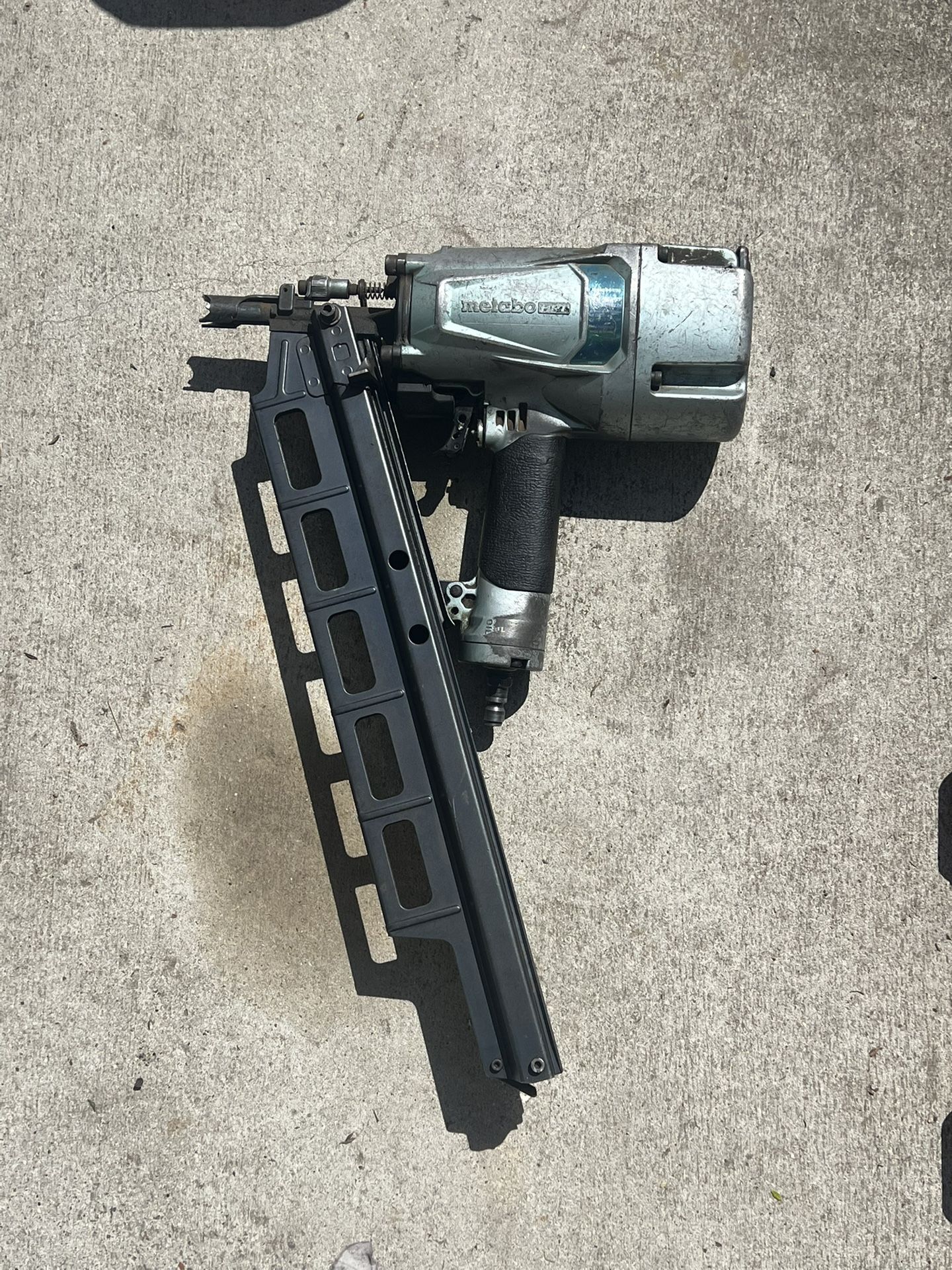 Hitachi Metabo Framing Gun NR83A5