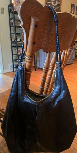 HOBO Black Hobo Shoulder Bag Zip Closure Lined Inner Pockets Gold Hardware