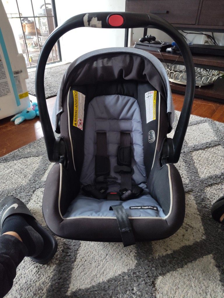 Click Connect Car Seat 