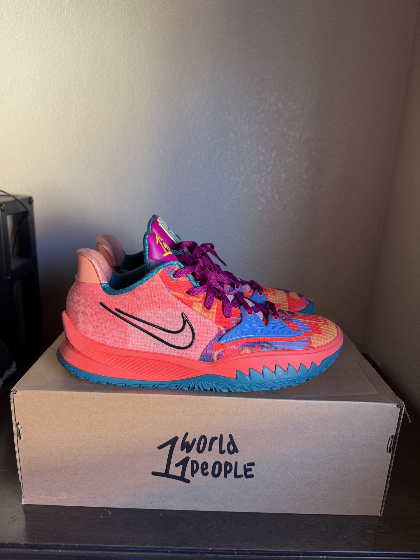 Nike Kyrie 4 Low