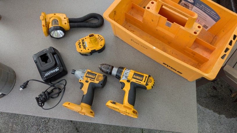 Dewalt Tools - Impact Hammer Drill Light Battery