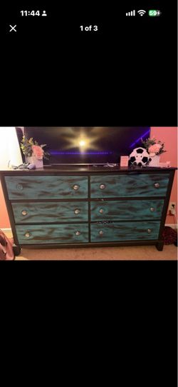 Dresser