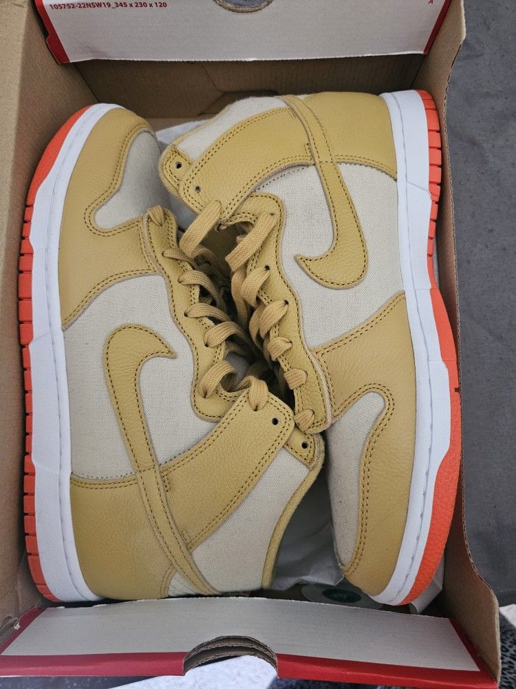 Nike Dunks