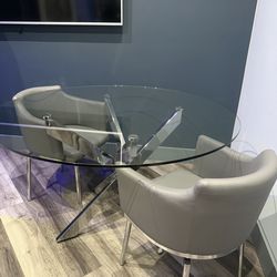 Circular glass table