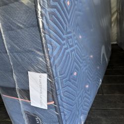 Stearns And Foster Lux Estate 