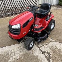 For sale a craftsman riding mower.42 inches cut deck,20hp motor,hydrostatic transmission. It is in good working condition. NO LOW BALLERS. Delivery av