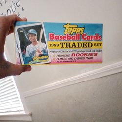 Topps Baseball Cards 