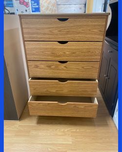 5 drawers dresser/ Five drawers dresser