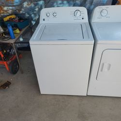 Kenmore Washer And Roper Dryer