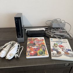 Wii Console (Mario Cart & Bakugan INCUDED!)