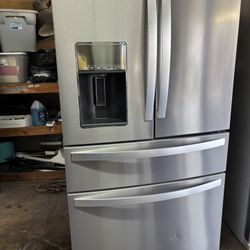 Fridges For Sale Are Plugged In Free Deliver 