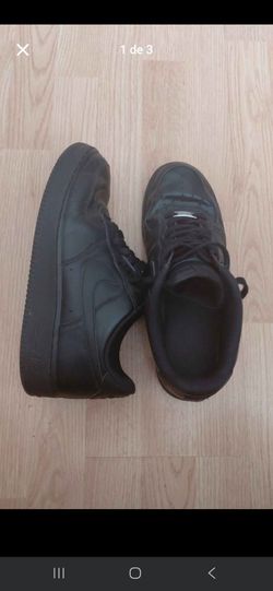 AIR FORCE 1s BLACK USED SIZE 10 (ACCEPTING OFFERS)