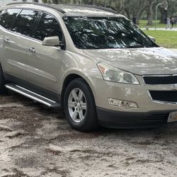 2011 CHEVY TRAVERSE