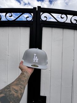 LA hat