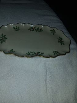 Lenox holiday 10" oblong tray