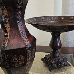 "Vintage wooden vase and pedestal bowl set, beautifully carved details—perfect for home décor or a special centerpiece."
