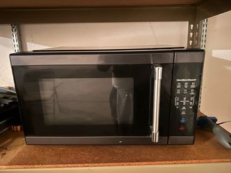 Hamilton Beach Black Countertop Microwave