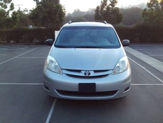 2004 Toyota Sienna