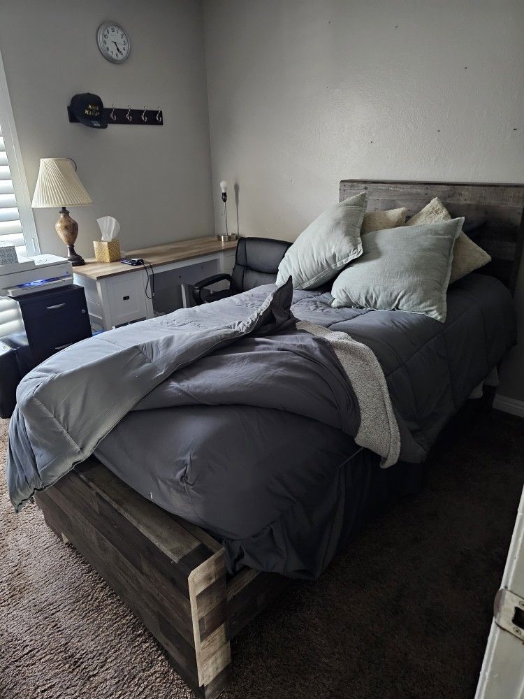 Twin Bed With Matress