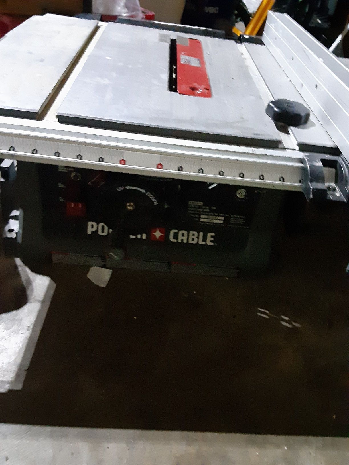 Port cable table saw
