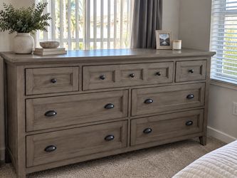 Gray Wood 7-Drawer Dresser with Black Hardware