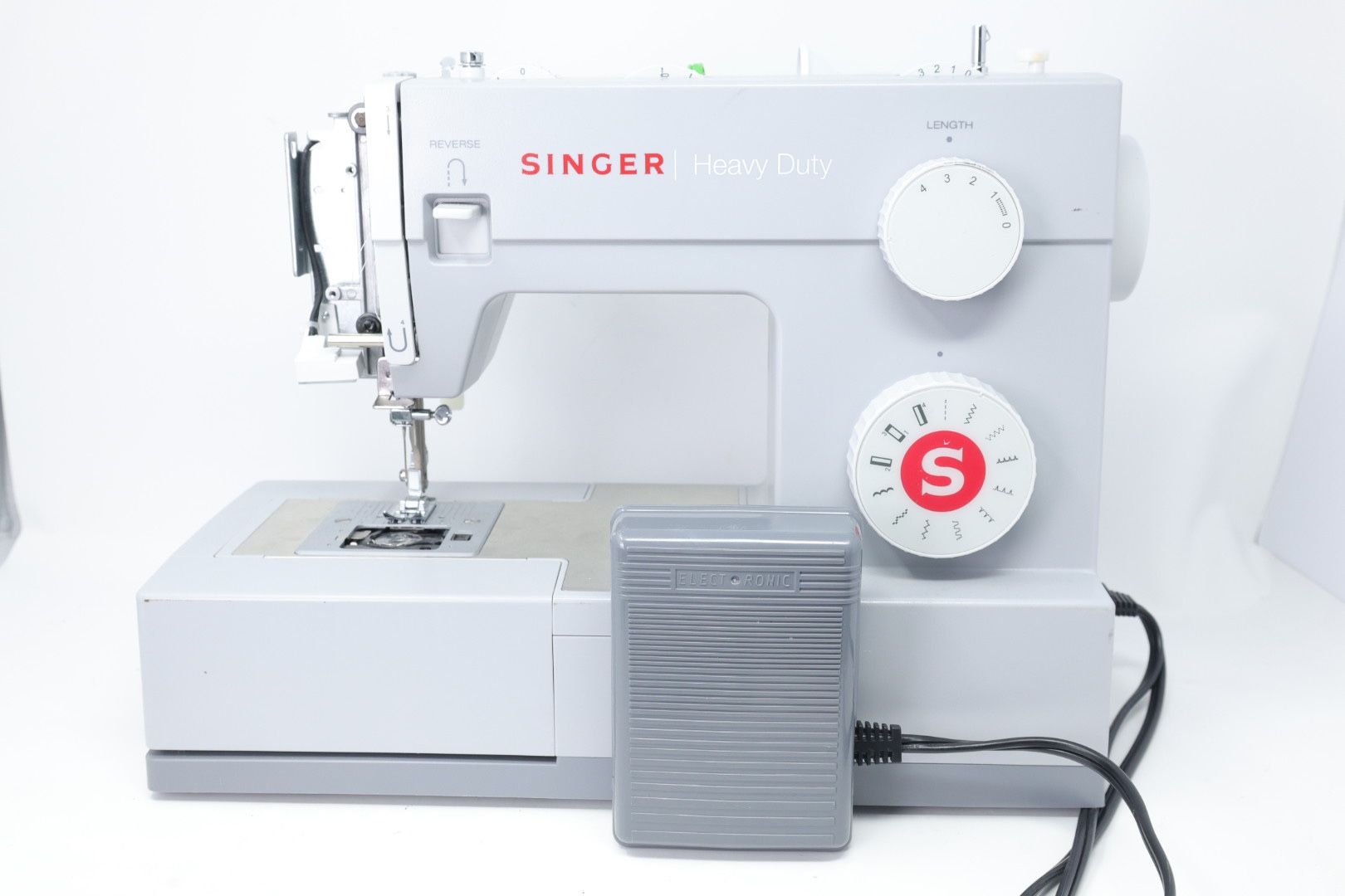 Singer Sewing Machine 4411