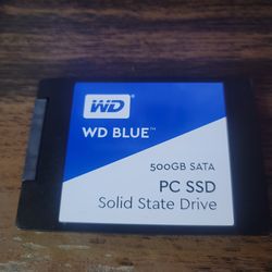 WD blue SSD Drive: 500GB 2.5 SSD Solid state Drive.