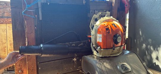 Leaf blower