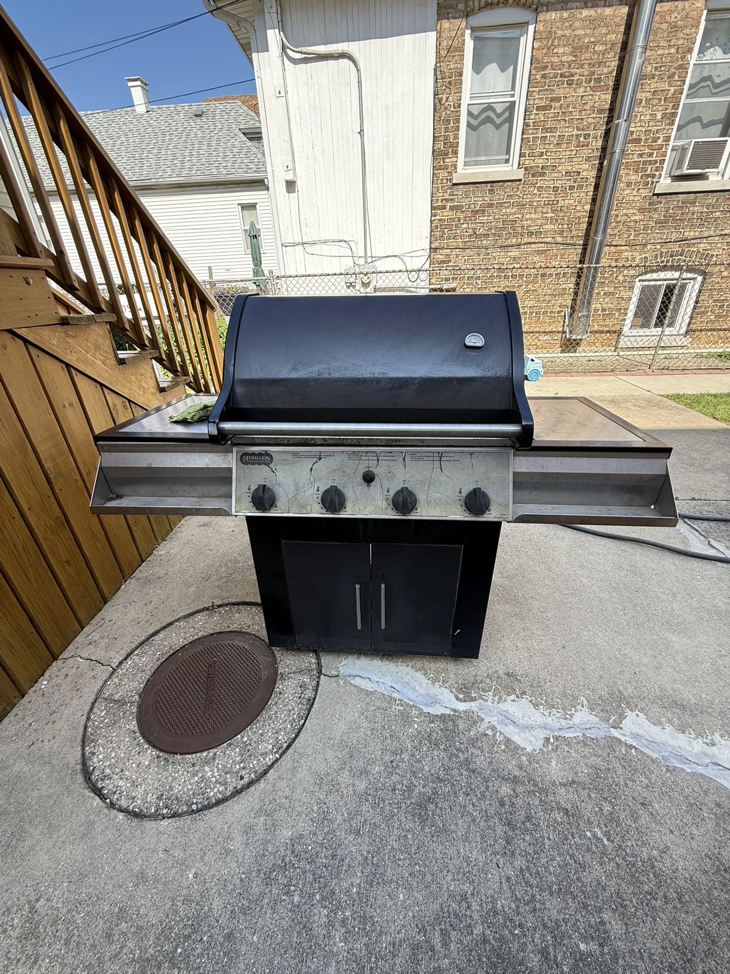 Old Medallion Grill