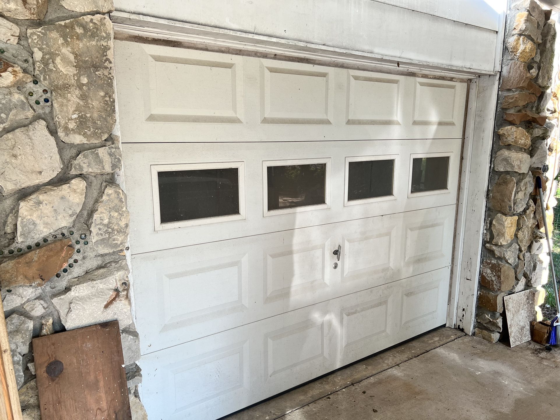 2 Garage Doors 